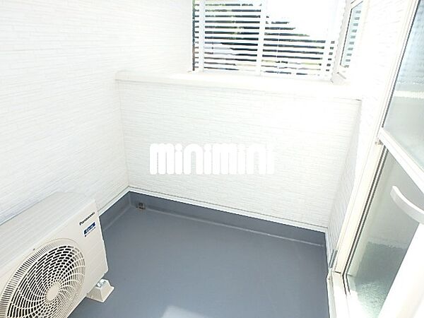 detached 群馬県伊勢崎市香林町１丁目511-3

地図を見る