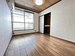 コーポラス桂 2階1Kのリビング/ダイニング