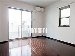 カーサ　デ　オリーラ 1階1Kのリビング/ダイニング