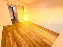 メゾンプラザ 4階ワンルームのリビング/ダイニング