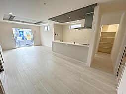 リビング/ダイニングの画像