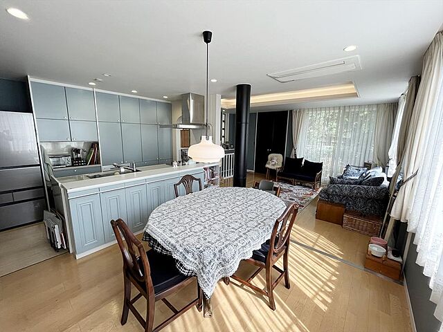 リビング/ダイニング 三鷹市井の頭1丁目