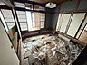 室内：1階8畳の和室