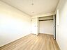室内：各部屋にクローゼットが付いているので整理整頓も安心。空間を有効に広く使うことができますね。