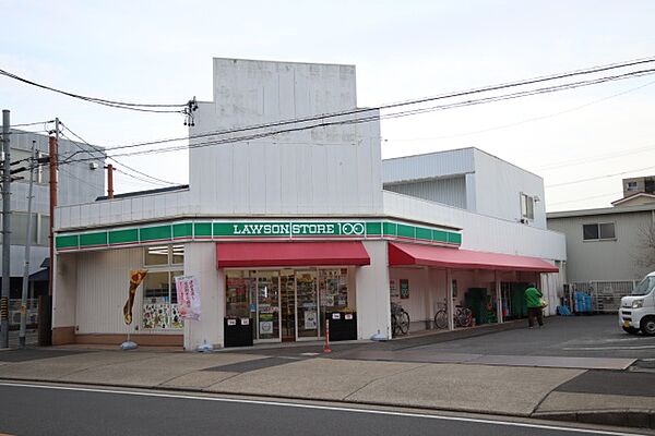 画像21:ローソンストア100　名東香流店