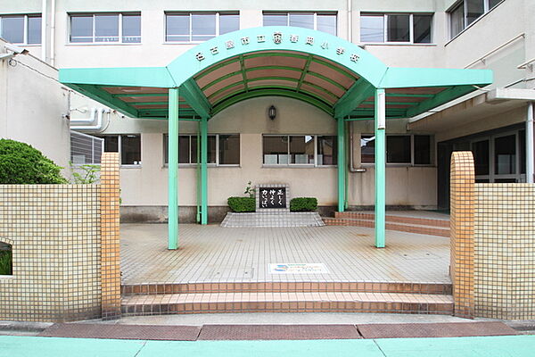 画像25:名古屋市立春岡小学校