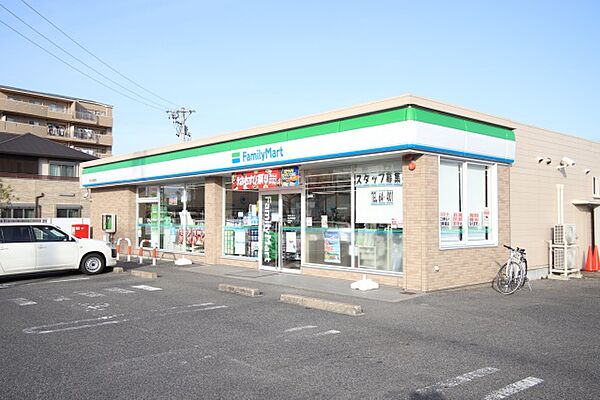 画像18:ファミリーマート　長久手武蔵塚店