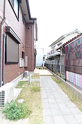 4 / 8