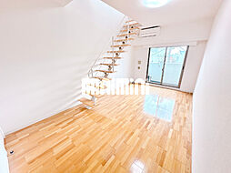 アーデン春岡 5階1LDKのリビング/ダイニング