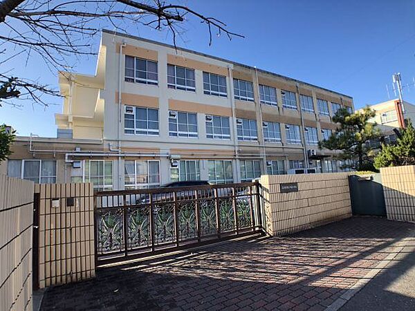 画像21:小学校「名古屋市立千成小学校まで812m」