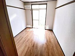 エクセル瑞雲　Ａ棟 2階1DKのリビング/ダイニング