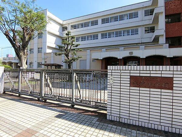 画像22:中学校「名古屋市立香流中学校まで1451m」