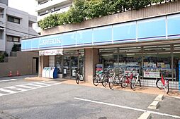 コンビニ「ローソンまで230m」