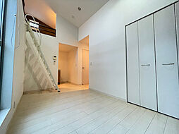 フルレ 2階ワンルームのリビング/ダイニング