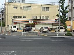 コンビニ「セブンイレブンまで230m」