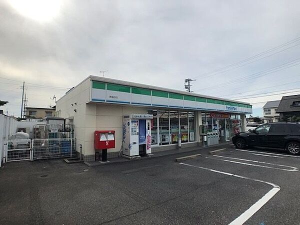 画像4:コンビニ「ファミリーマート港福田店まで200m」