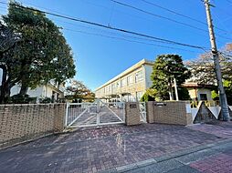 小学校「名古屋市立岩塚小学校まで810m」