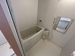 追い焚き機能付きの浴室です。