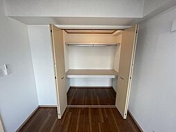 荷物が多くても安心なクローゼット付きです。