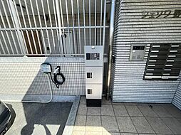 宅配ボックス付きです。