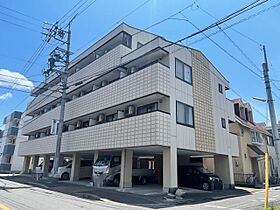 ヴィブレルーチェ  ｜ 愛知県名古屋市中村区深川町２丁目（賃貸マンション1K・4階・23.80㎡） その1