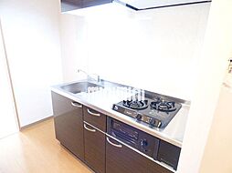 自炊派には嬉しい2口コンロ付のキッチン