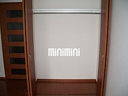 収納力バツグンのクローゼット。