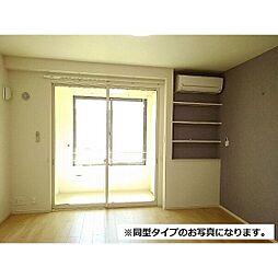 メゾン・ド・モリタIII 102 1階ワンルームのリビング/ダイニング