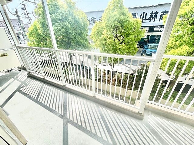 バルコニー