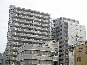 ハートヒルズ久屋大通  ｜ 愛知県名古屋市東区泉１丁目（賃貸マンション2LDK・9階・82.23㎡） その1