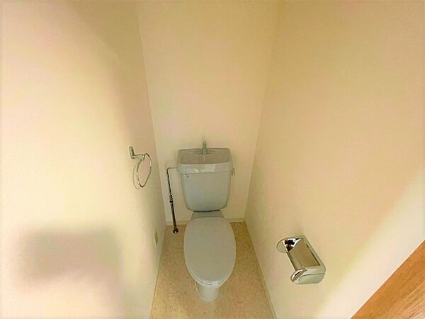 画像7:バス・トイレが別です。
