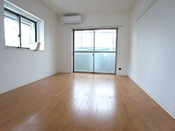 アールズコート本郷駅前 2階1Kのリビング/ダイニング