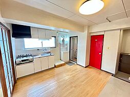 qualite prix（カリテプリ） 2階2DKのリビング/ダイニング