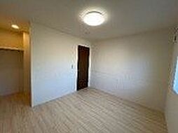 アルパインローズ　Ｃ 102 1階1LDKのリビング/ダイニング