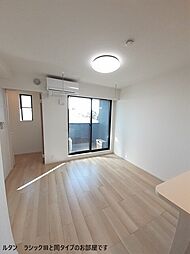 ヒカルサ岡崎日名西町 306 3階1LDKのリビング/ダイニング