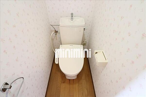 画像7:ウォシュレット機能付きトイレです。