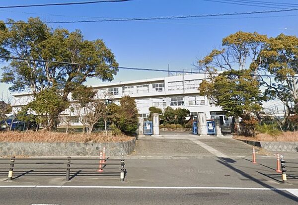 画像24:小学校「武豊町立富貴小学校まで725m」