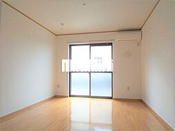 Ｓｈａｒｍａｎｔ　Ｃｏｕｒｔ 2階1Kのリビング/ダイニング