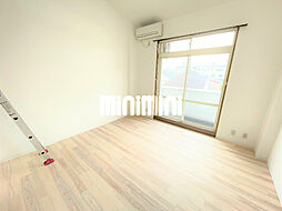 コンフォート響 3階1Kのリビング/ダイニング