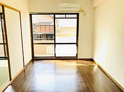 コーラル半田 1階2LDKのリビング/ダイニング