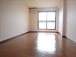 ラマージュ 3階1Kのリビング/ダイニング