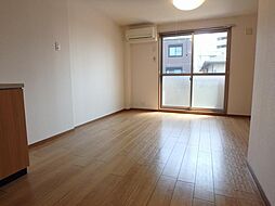 カンパネラ勝川 2階1LDKのリビング/ダイニング