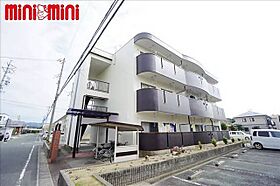 エステートＭ　Ｃ  ｜ 愛知県豊川市一宮町錦（賃貸マンション1LDK・3階・47.38㎡） その1