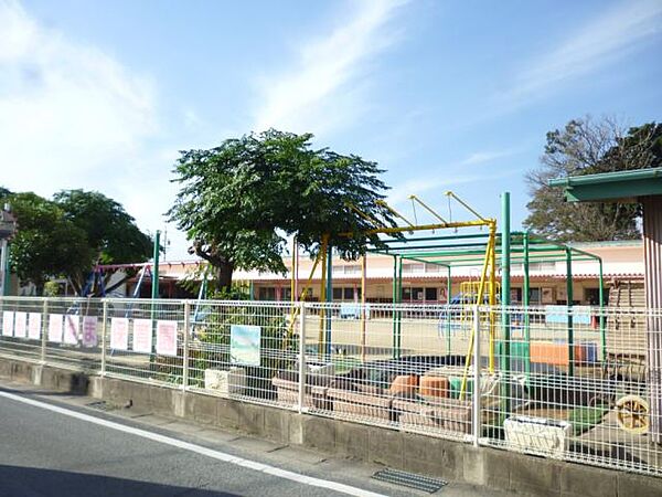 画像8:幼稚園、保育園「下長山保育園まで780m」