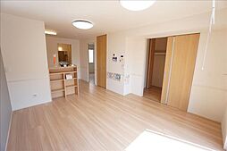 アルシオネ　II 1階1LDKのリビング/ダイニング