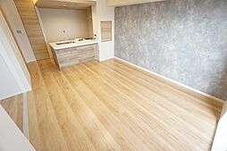 エクラシエ四ツ谷 302 3階2LDKのリビング/ダイニング