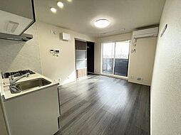 One’s (ワンズ) 102 1階ワンルームのリビング/ダイニング