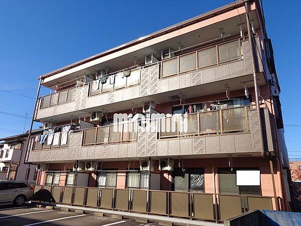 外観：落ち着いた住環境が魅力の犬山市上坂地区にあるマンションです