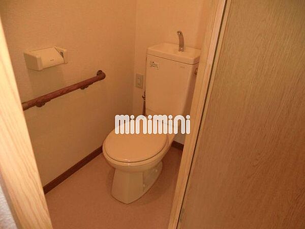 画像12:清潔感あるトイレです