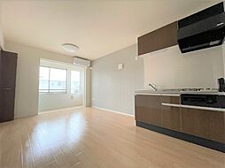 カーサ　クワトロ（Casa.Quattro） 201 2階1LDKのリビング/ダイニング